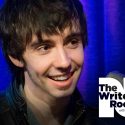 Mo Pitney Talks About Life as a New Dad, His Old Soul & Playing the Opry + Performs New Single, “Everywhere”